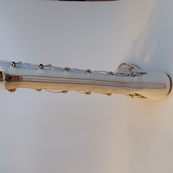 Gladiator Sandals White and Gold, US 6 - Picture 6 of 8